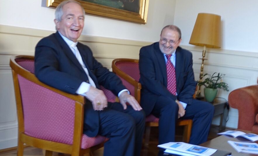 Exposé de S.E. Mgr. Silvano Tomasi sur la diplomatie du Saint-Siège à la Résidence universitaire de Champel à Genève le 7 nov. 2015